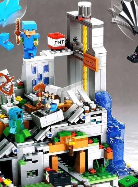 Конструктор Lego minecraft Пещера 587 деталей My World Лего майнкрафт набор май ворлд LG-SJ82003 фото